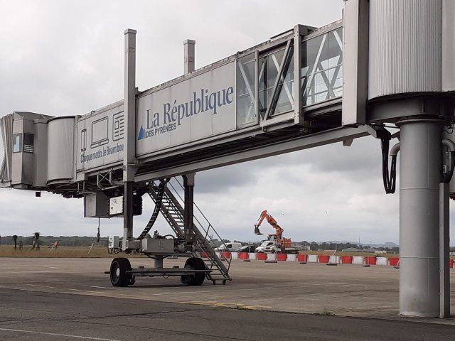 Travaux d'amélioration des chaussées aéronautiques 